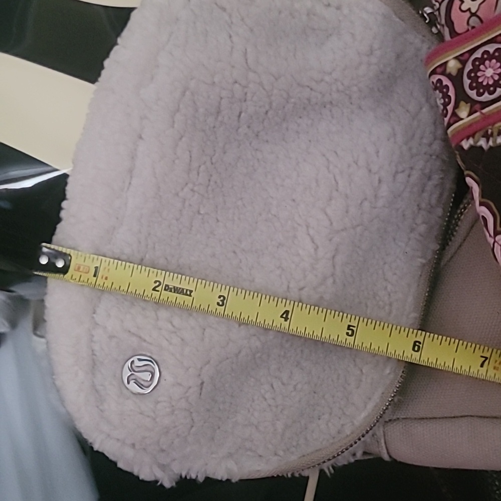 Lululemon Everyday Belt Bag Sherpa Off White Ivory - Picture 10 of 10